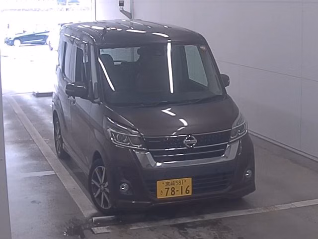 Nissan DAYZ Roox