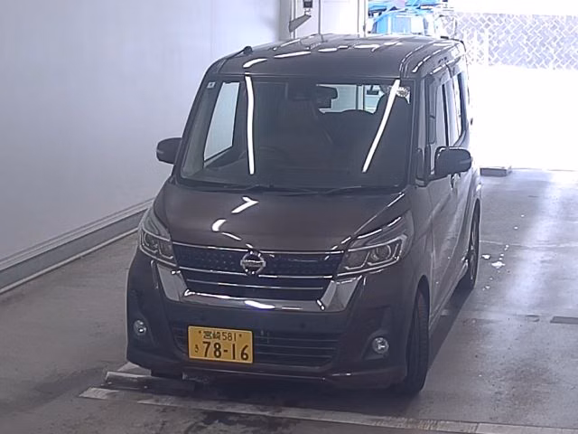 NISSAN DAYZ ROOX