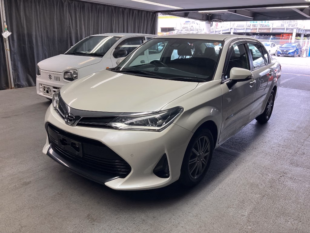 TOYOTA COROLLA AXIO
