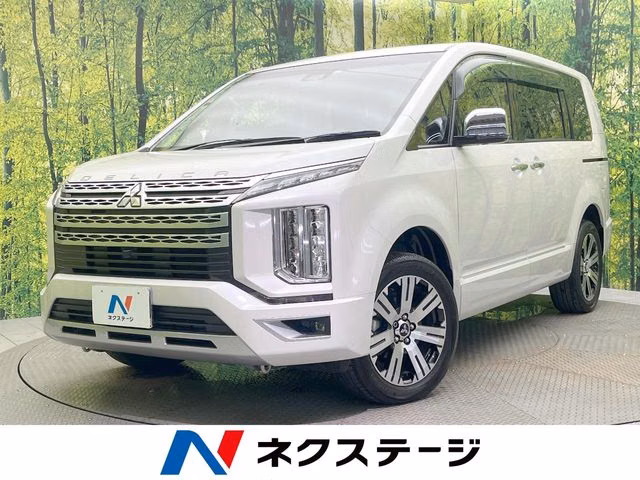 Mitsubishi Delica D:5