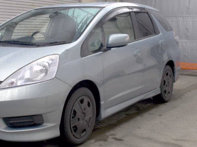 HONDA FIT SHUTTLE