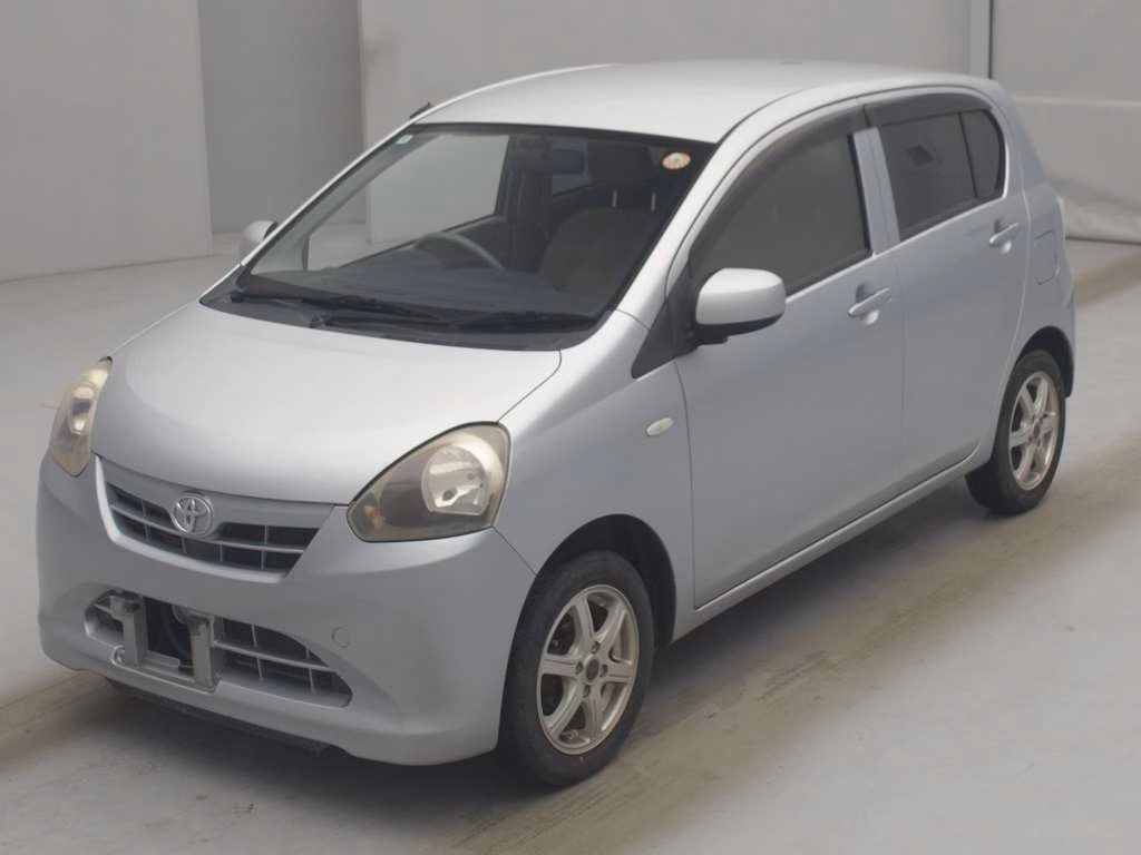 TOYOTA PIXIS EPOCH