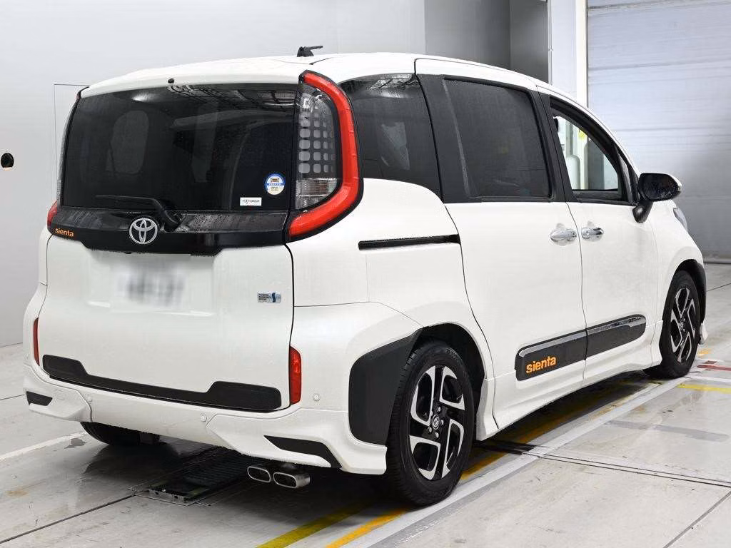 TOYOTA SIENTA