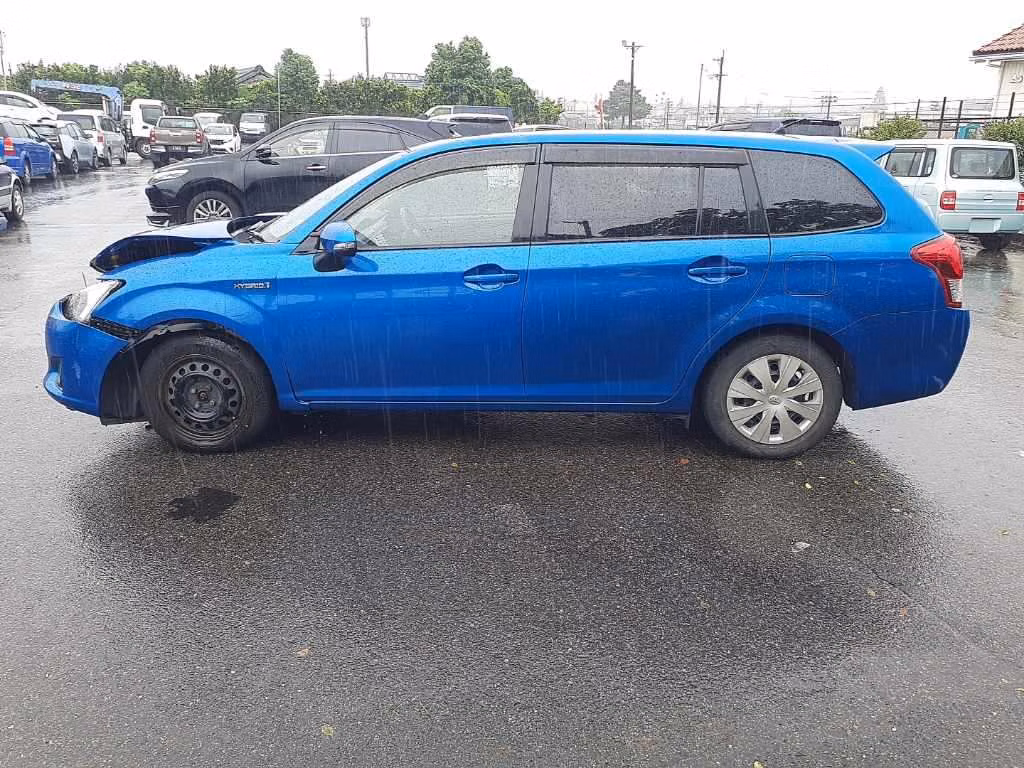 TOYOTA COROLLA FIELDER