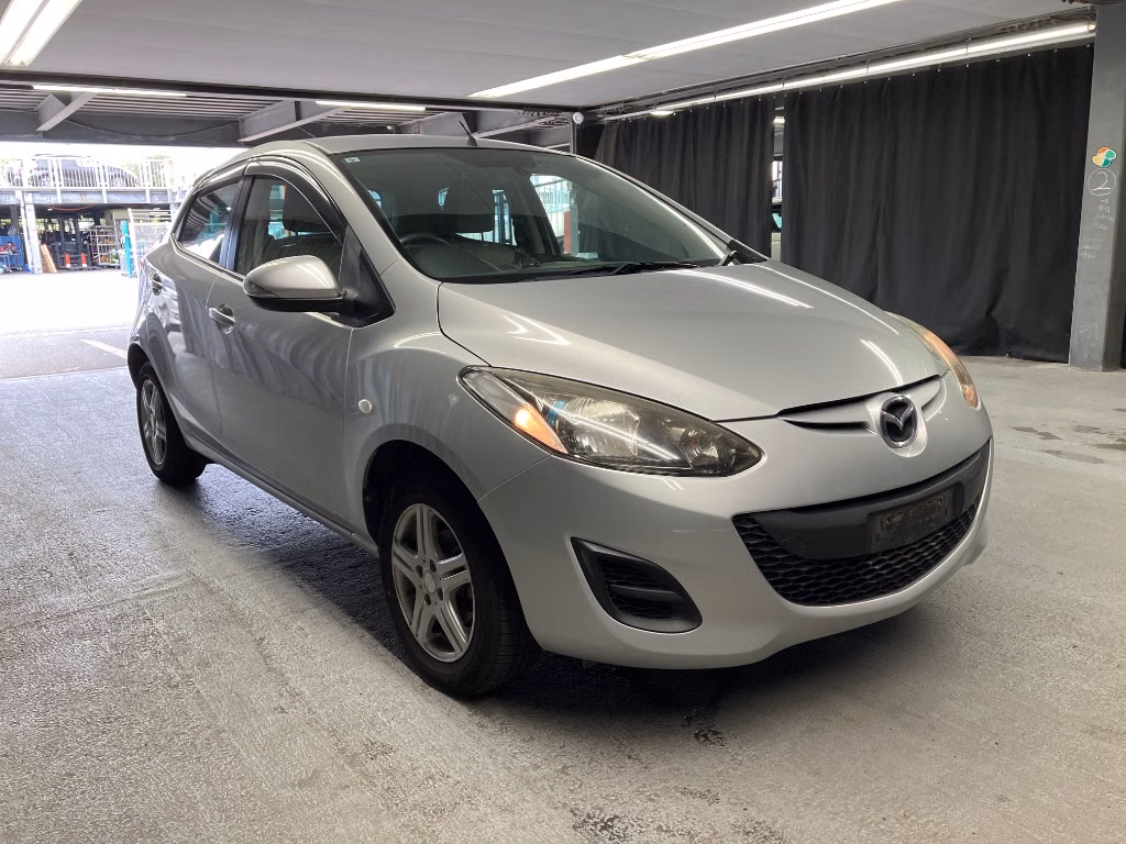 MAZDA DEMIO