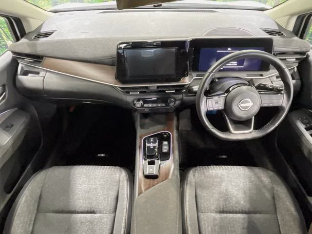 Nissan Aura