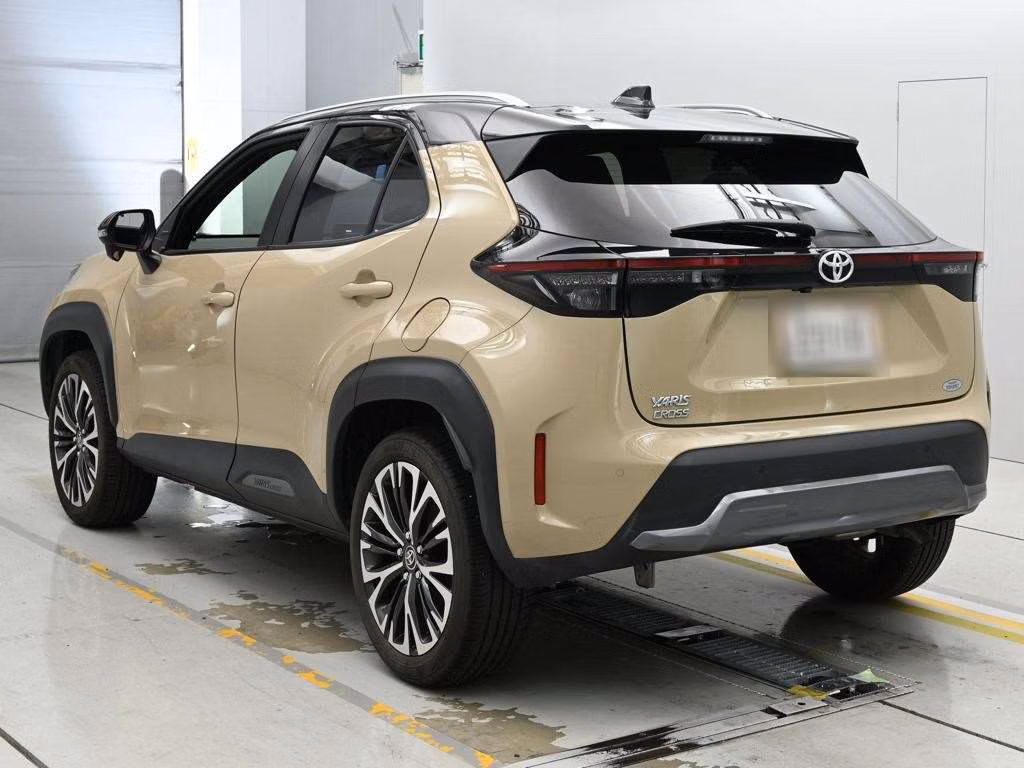 TOYOTA YARIS CROSS