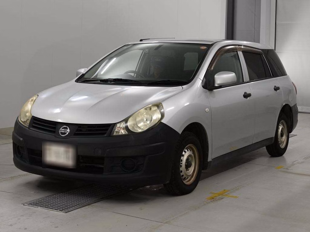 Nissan AD