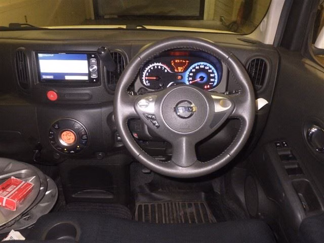 NISSAN CUBE