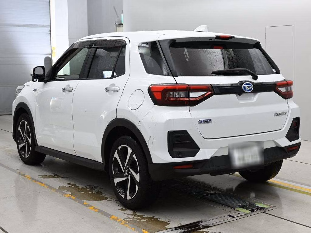DAIHATSU ROCKY