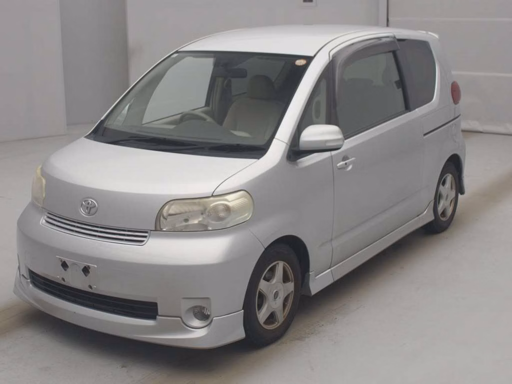 TOYOTA PORTE