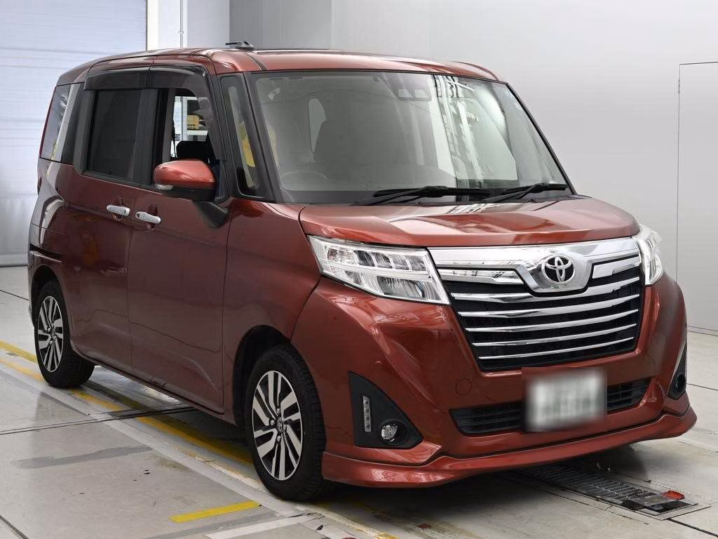 TOYOTA ROOMY
