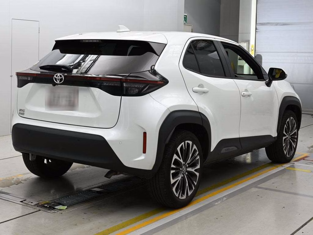 TOYOTA YARIS CROSS