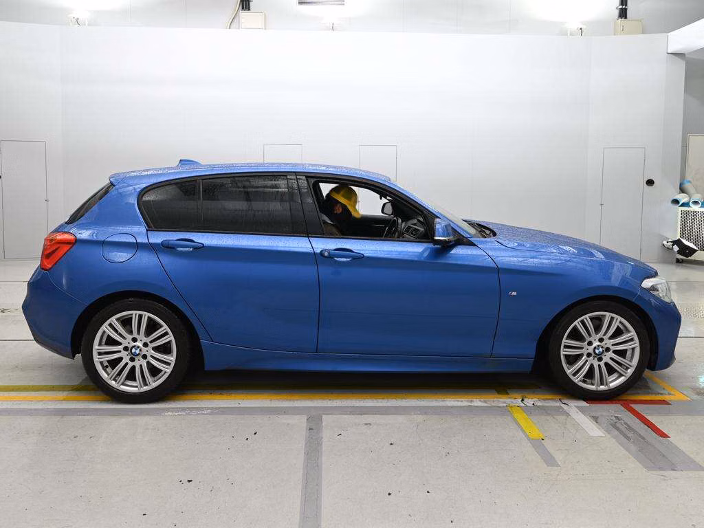 BMW 1-SERIES