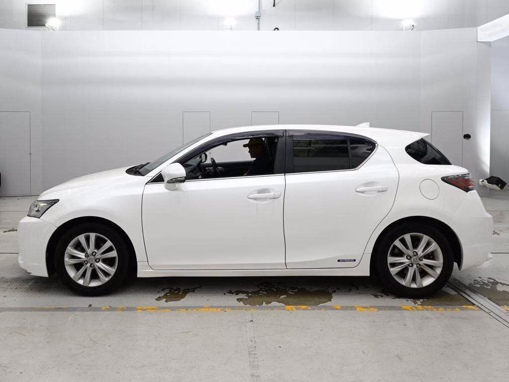 LEXUS CT200H