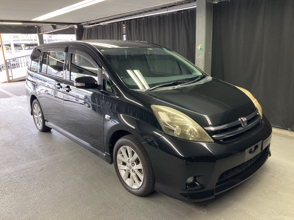 TOYOTA ISIS