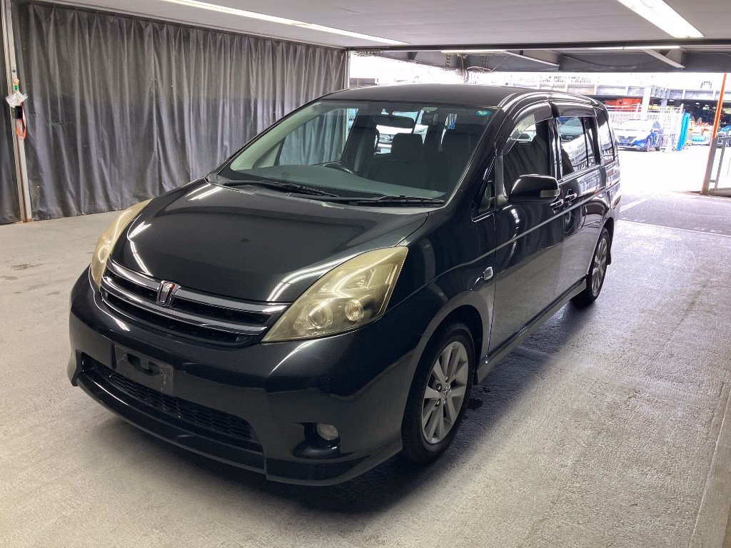TOYOTA ISIS