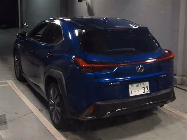 LEXUS UX200
