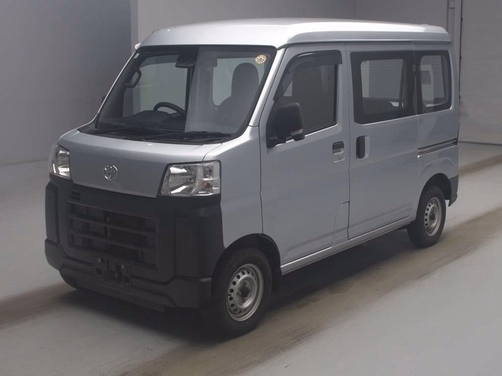 TOYOTA PIXIS VAN