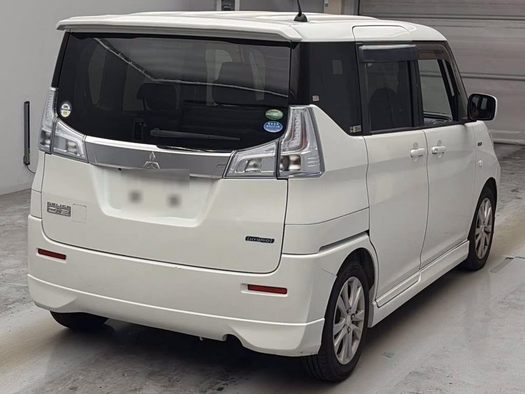 Mitsubishi Delica D:2