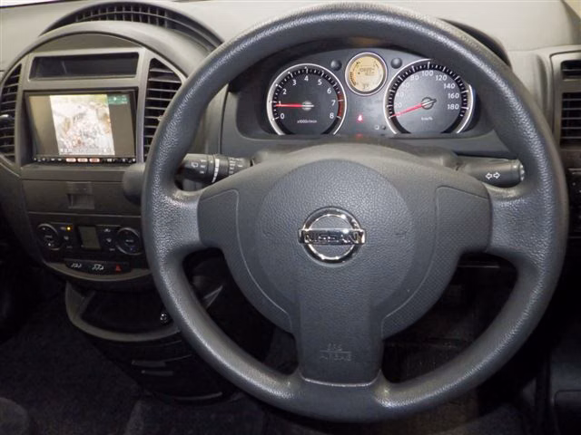 NISSAN LAFESTA