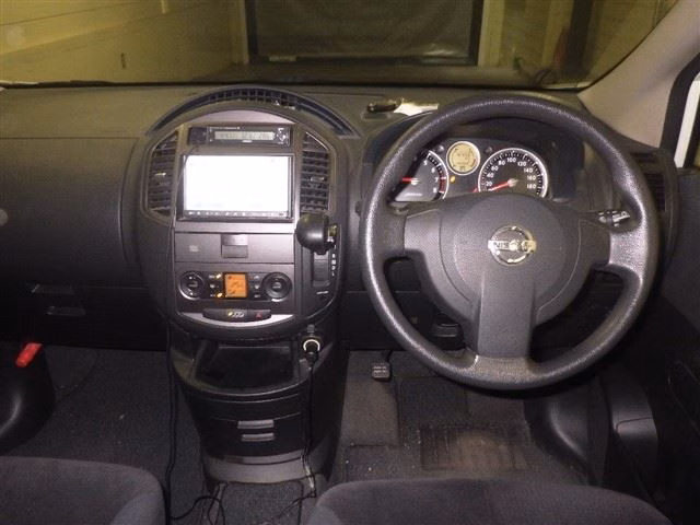 NISSAN LAFESTA