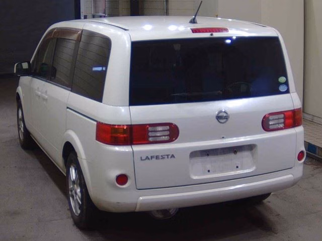 NISSAN LAFESTA