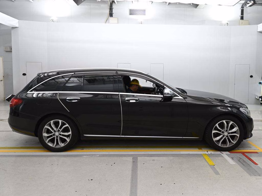 MERCEDES-BENZ C-CLASS