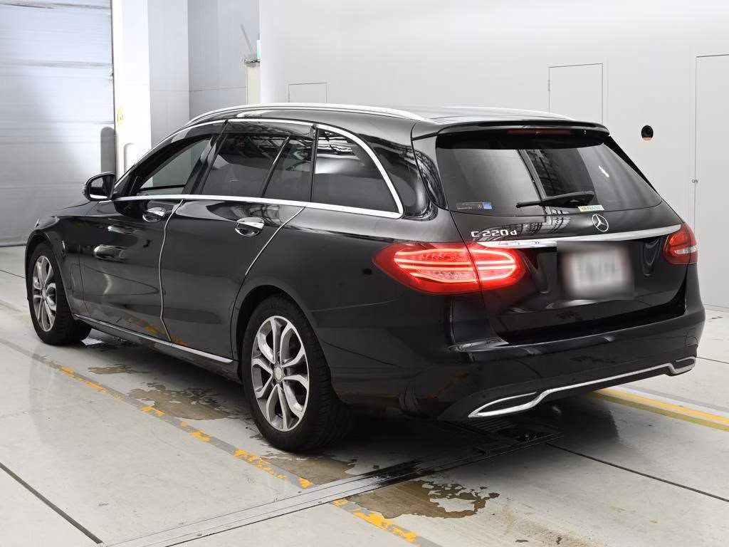 MERCEDES-BENZ C-CLASS