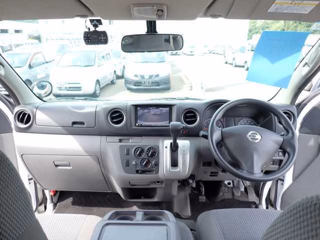 NISSAN NV350 CARAVAN