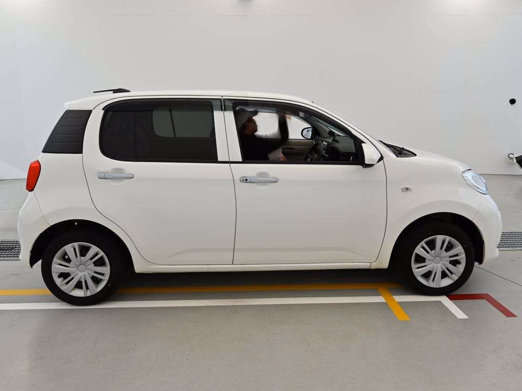 DAIHATSU BOON