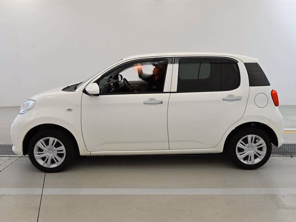 DAIHATSU BOON