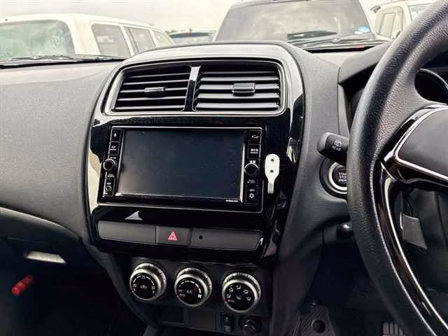 MITSUBISHI RVR