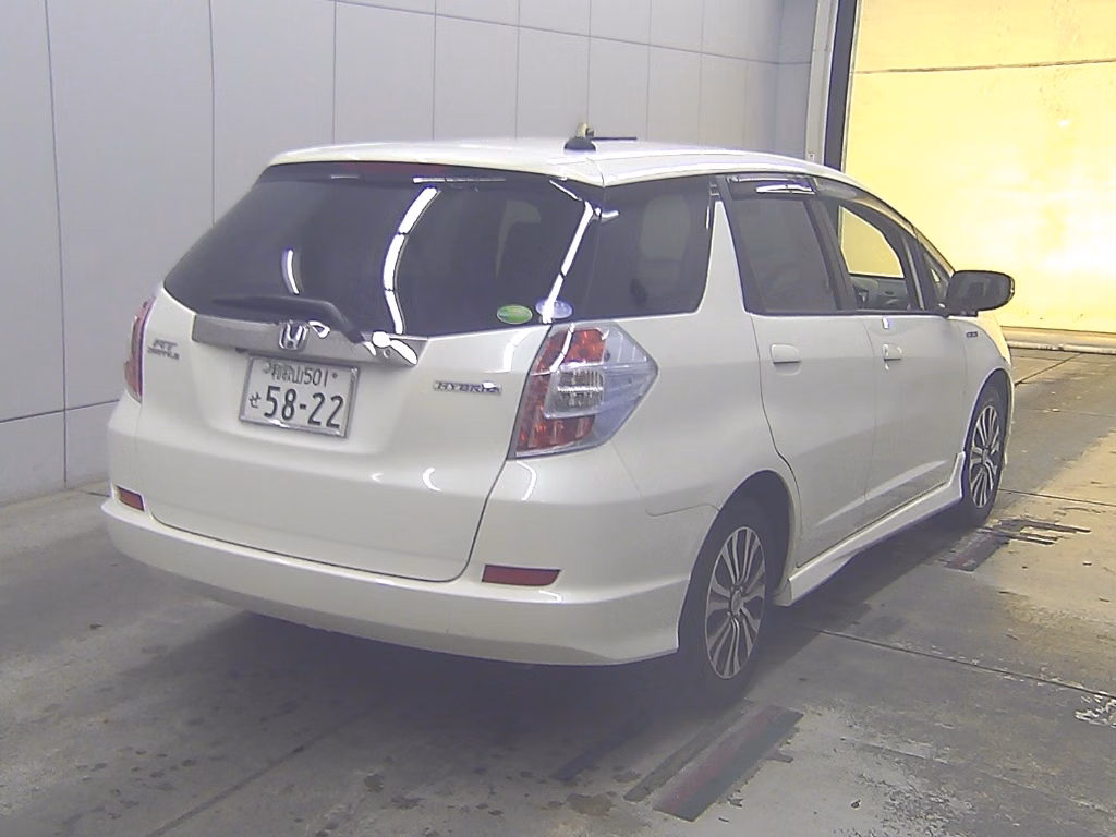 HONDA FIT SHUTTLE