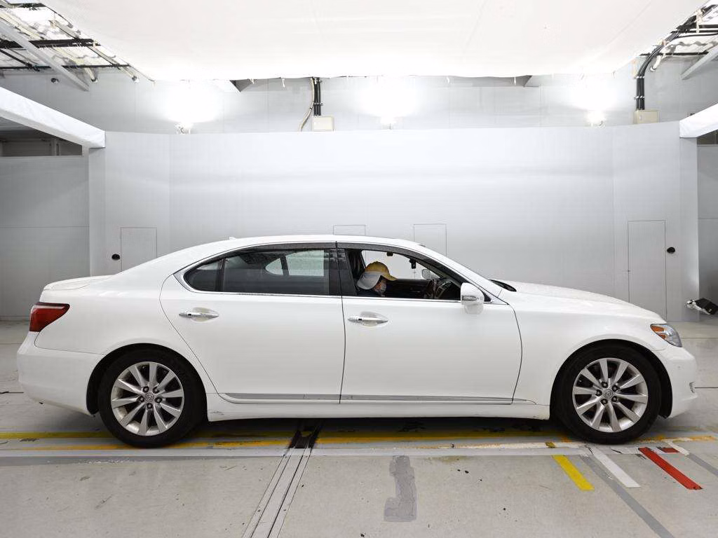 LEXUS LS460L