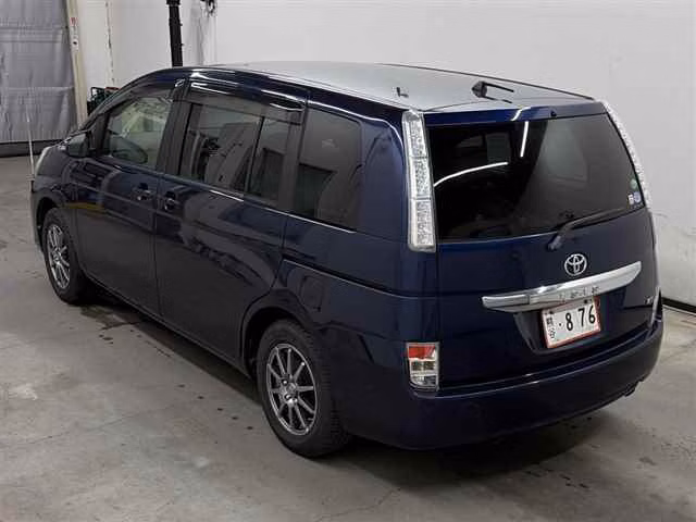 TOYOTA ISIS