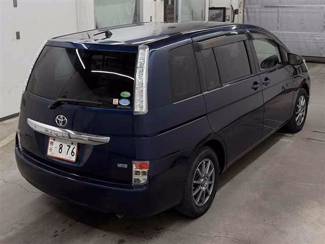 TOYOTA ISIS