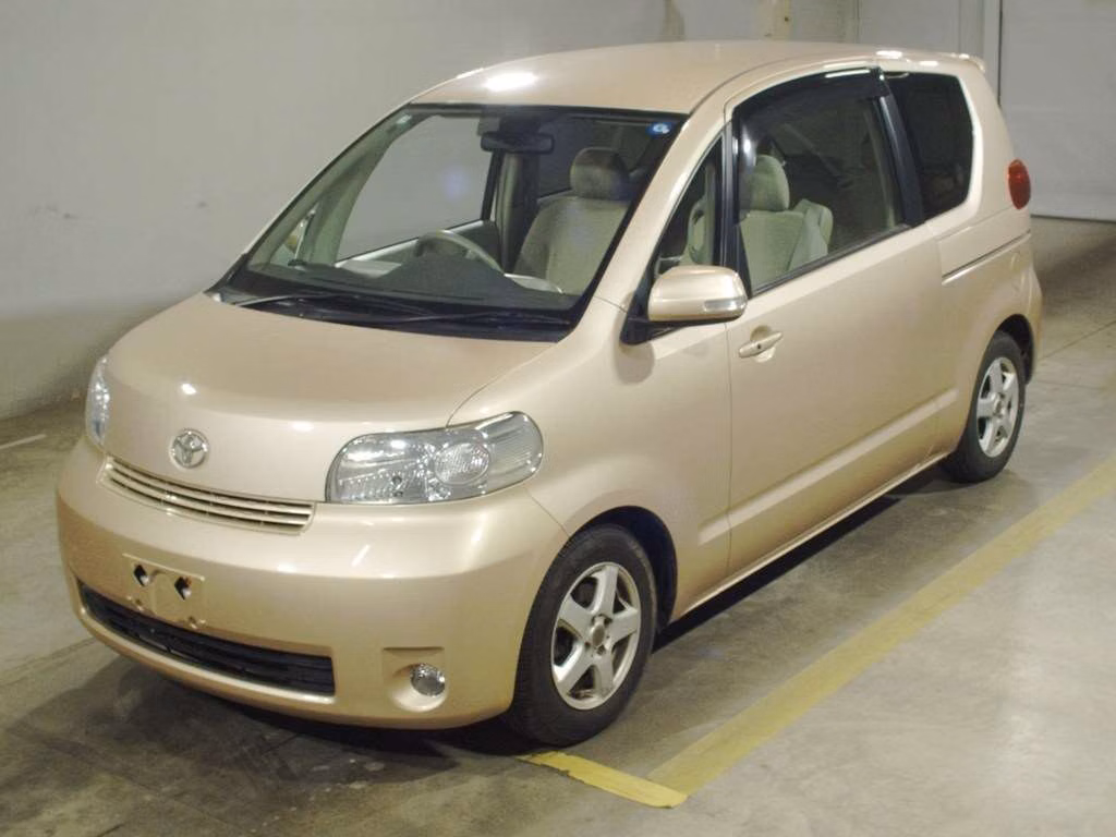 TOYOTA PORTE