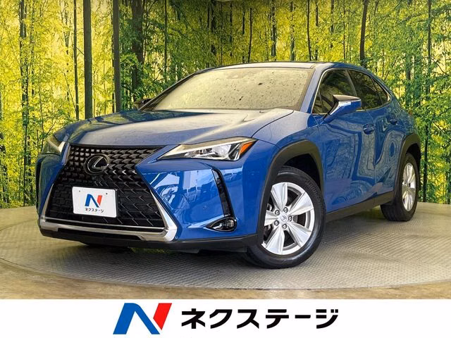 Lexus UX200