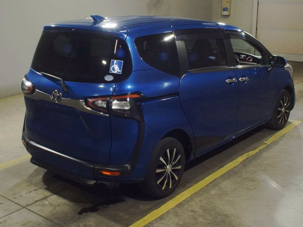 TOYOTA SIENTA