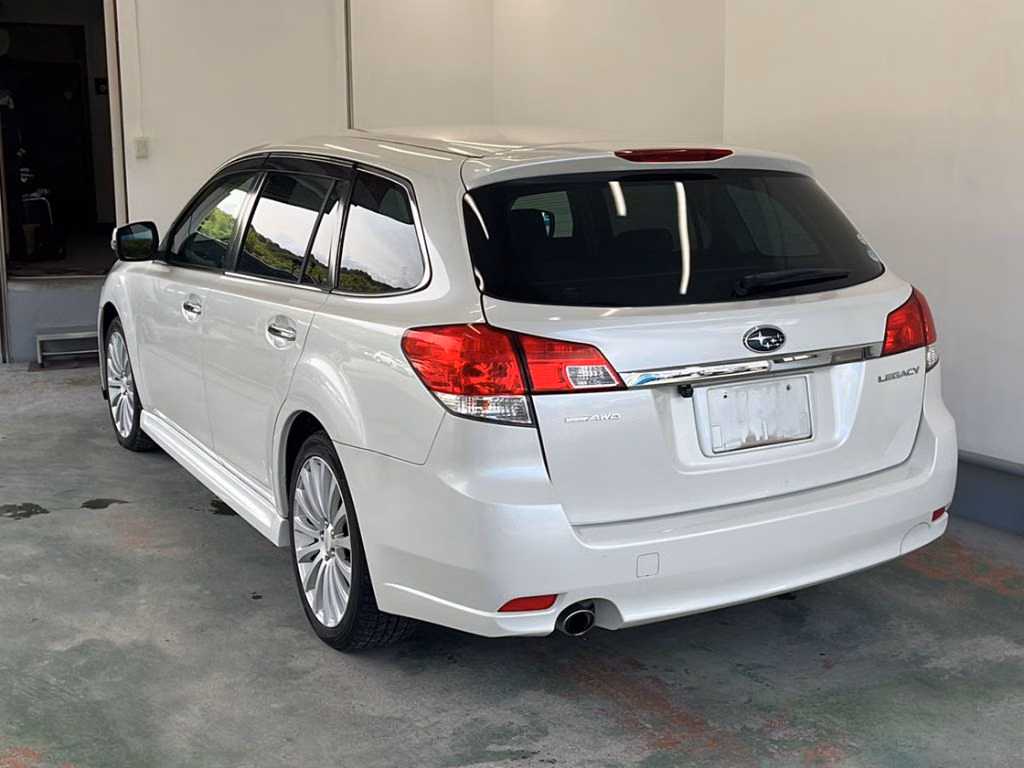 SUBARU LEGACY