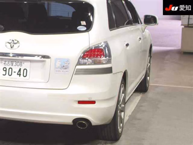 Toyota Mark X Zio