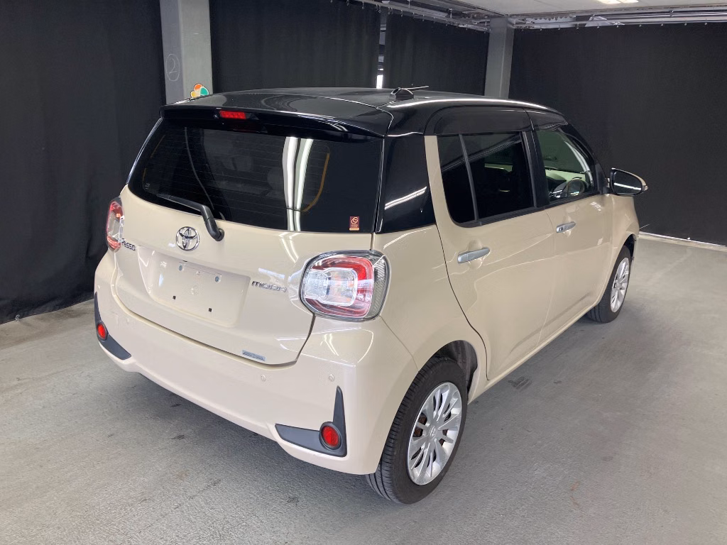TOYOTA PASSO