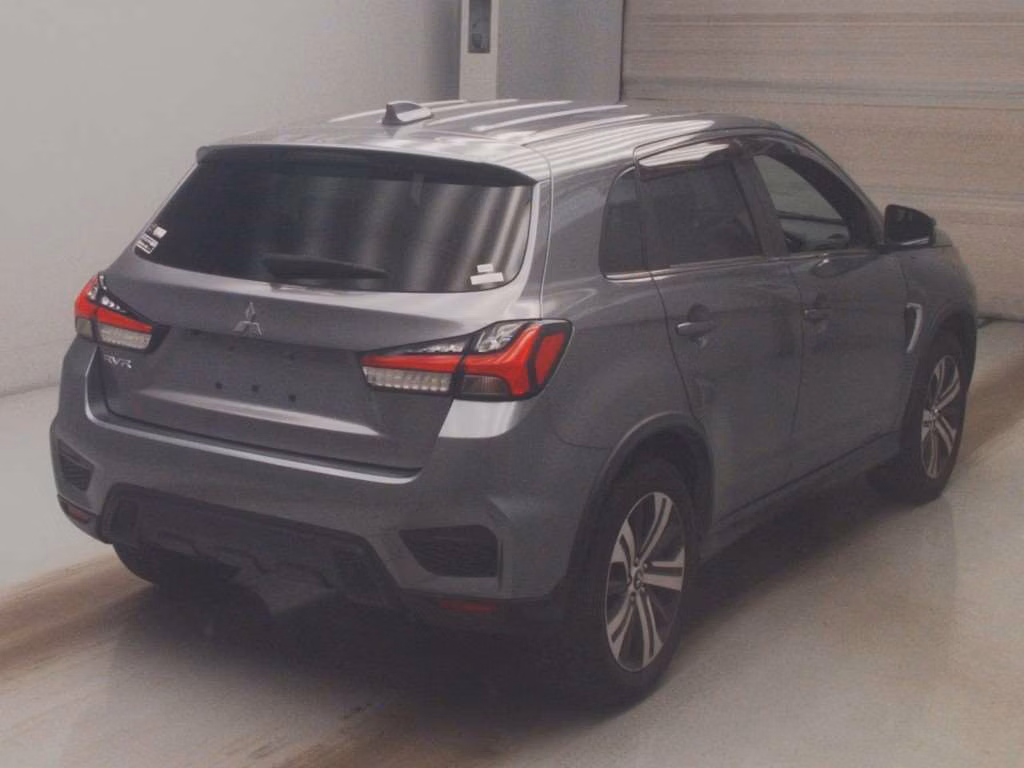MITSUBISHI RVR