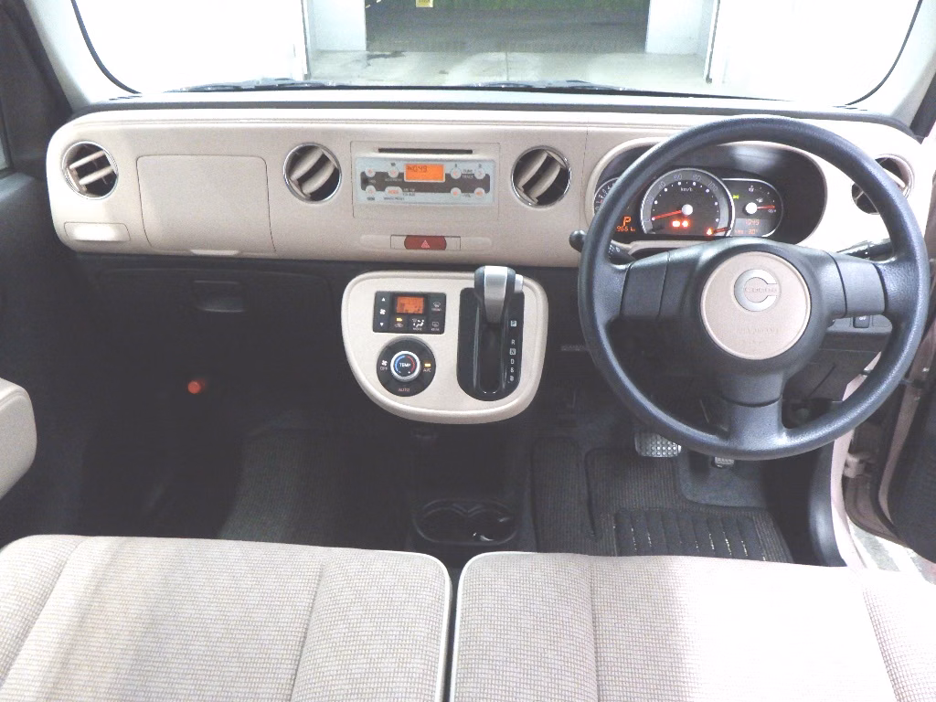 DAIHATSU MIRA COCOA