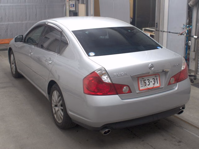 NISSAN FUGA