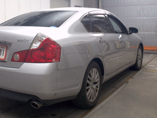 NISSAN FUGA