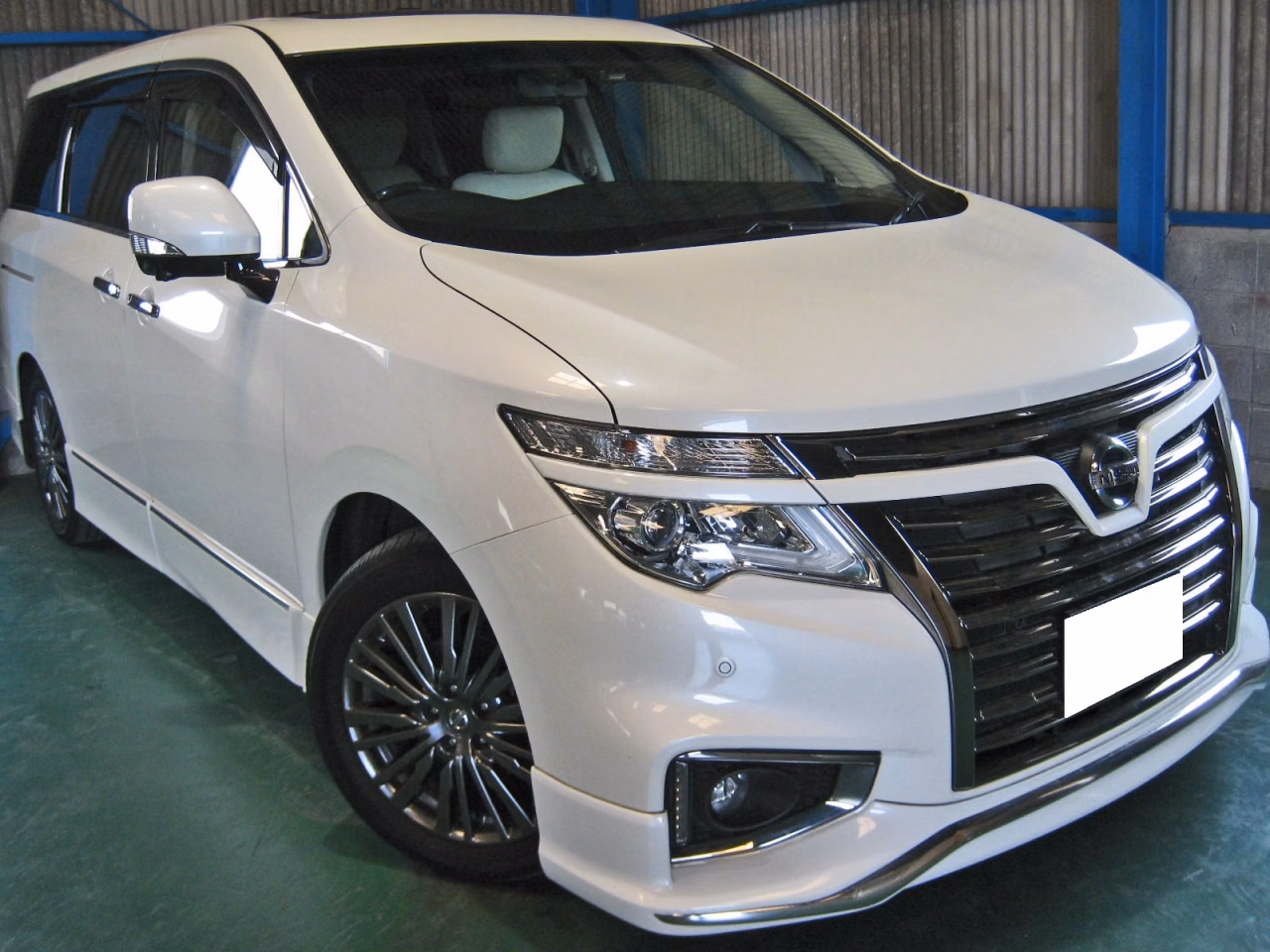 Nissan Elgrand