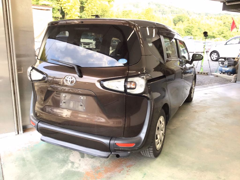 TOYOTA SIENTA