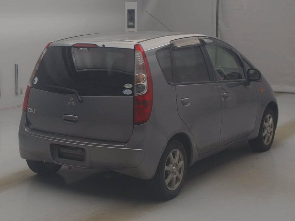 MITSUBISHI COLT